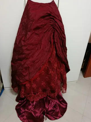 Gonnellone Raso e Merletto Rosso