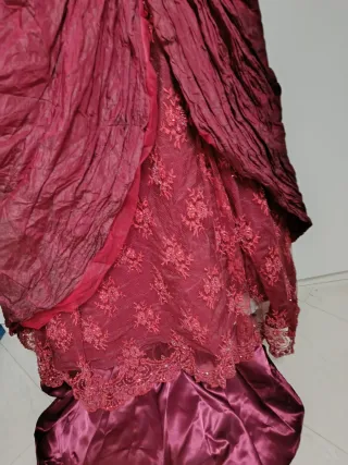 Gonnellone Raso e Merletto Rosso