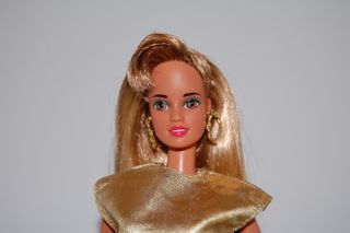 Barbie Mattel Teresa Hollywood Hair 1992