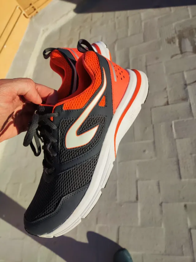 Zapatillas Running Kiprun Gris Naranja