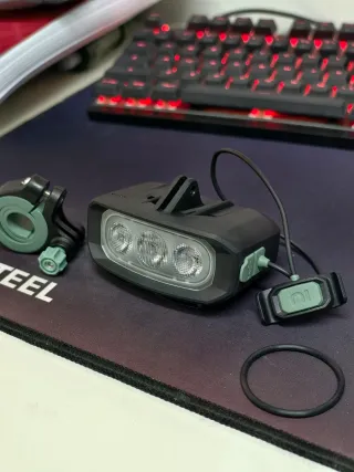 Luz frontal LED para Bicicleta