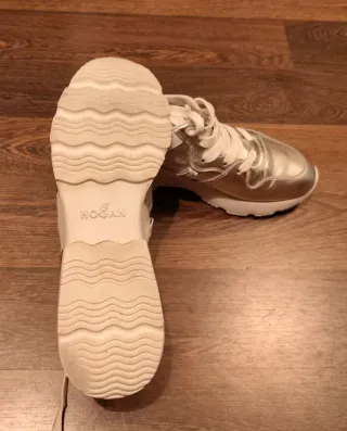 Zapatillas Hogan Mujer Plata y Blanco