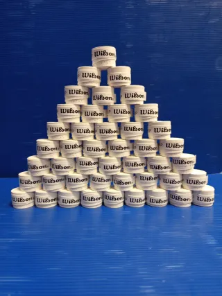 45 Grips Wilson Perforados + Llavero de regalo