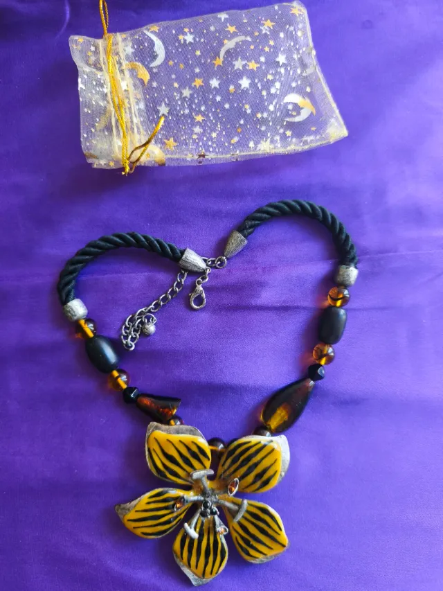 Collana Chico's boho vintage fiore giallo nero