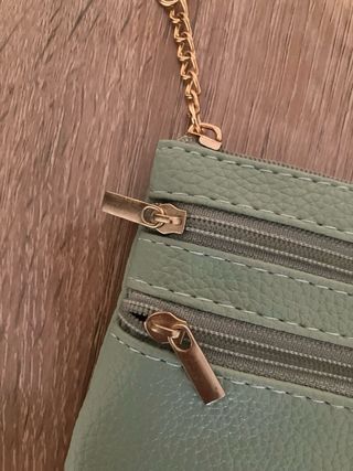 Monedero con 3 bolsillos y llavero