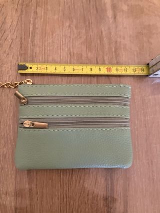 Monedero con 3 bolsillos y llavero