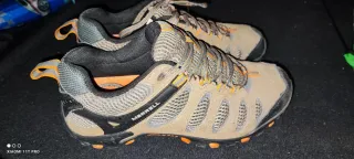 Tênis Merrell bege/laranja como novos