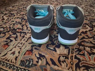 Scarpe Nike alte nere e blu