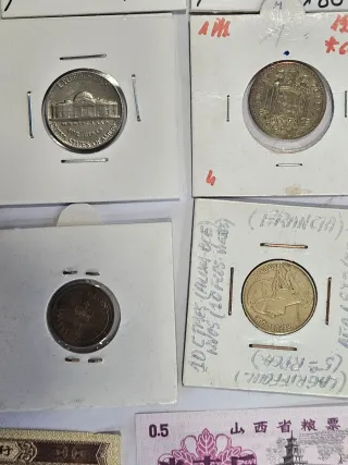 NuFilarT.  Lote de Monedas y Billetes Extranjeros