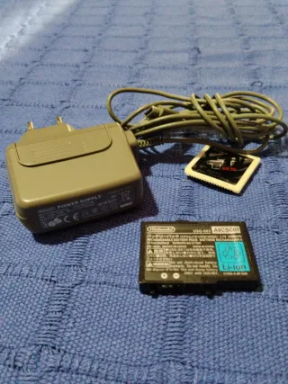 Cargador y Batería Nintendo DS + regalo