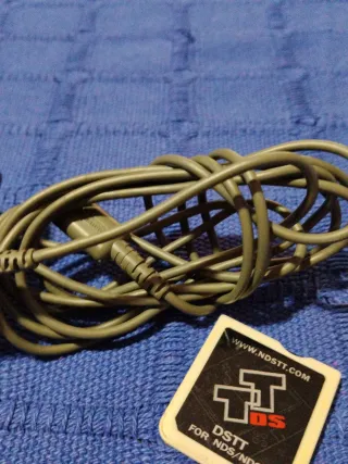 Cargador y Batería Nintendo DS + regalo