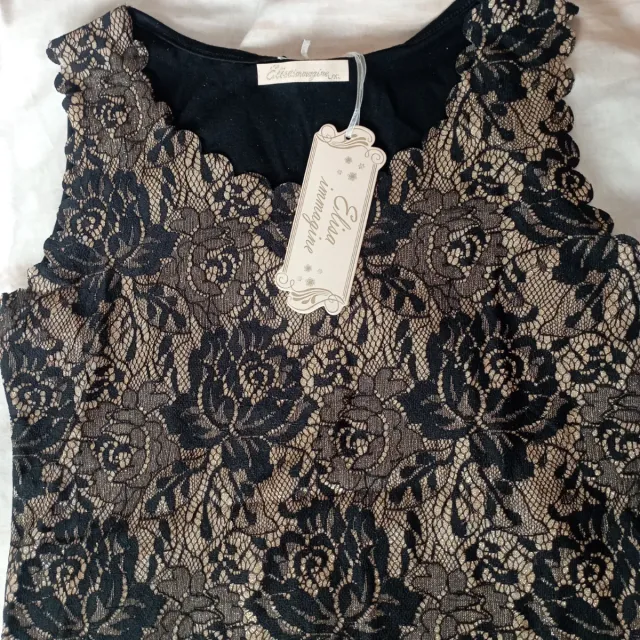 Camiseta fiesta encaje dorado y negro