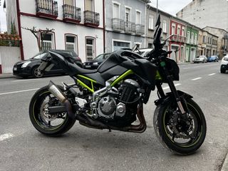 Kawasaki Z900 Negra y Verde LIMITADA A2