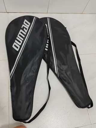 2 Raquetas de Tenis Oumao con Fundas