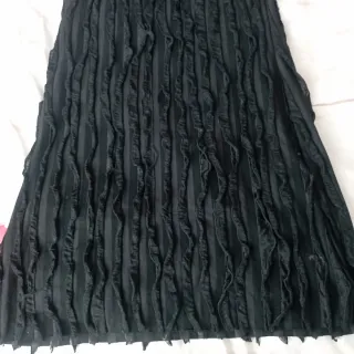 Vestido fiesta midi negro