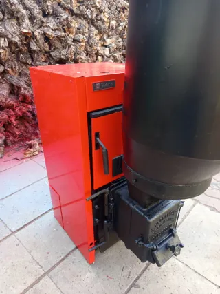 Caldera Roca P30 con quemador cáscara