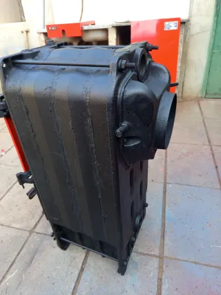 Caldera Roca P30 con quemador cáscara