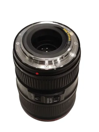 Objetivo Canon EF 16-35mm f/4L IS USM