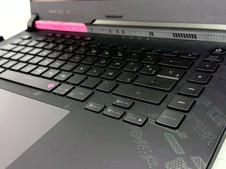 Portátil Asus ROG G513 5800H 32Gb 1TB RTX3070 8Gb