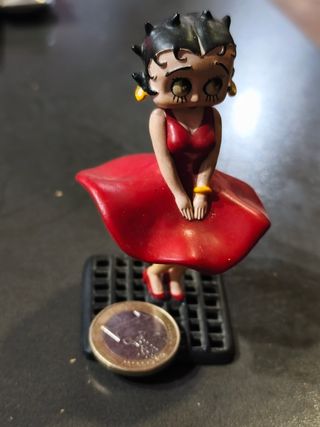 Figura Betty Boop Vestido Rojo