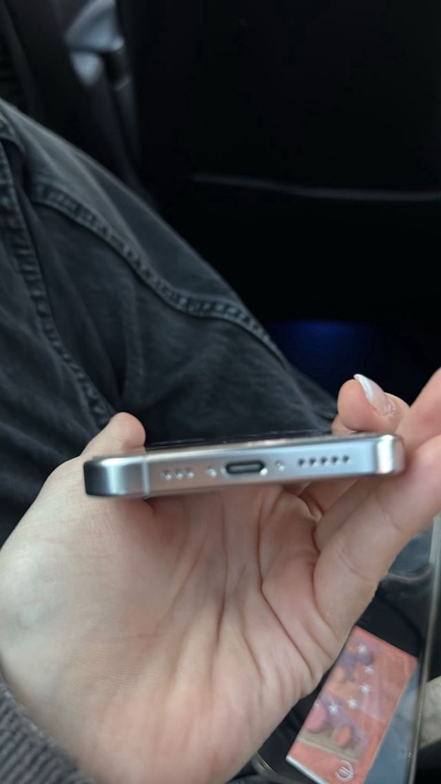 iPhone 16 Pro Plata, Nuevo