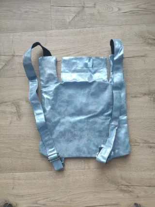 Mochila bolso azul plateado