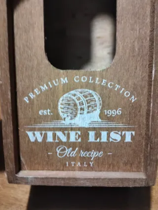 Porta bottiglia in legno Grand Reserve.