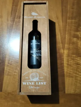 Porta bottiglia in legno Grand Reserve.