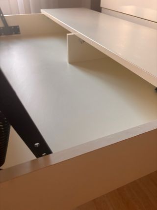 Mesa elevable salón Ikea blanca