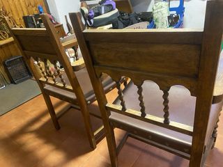 Silla antigua. Butacón madera y cuero 150 años.