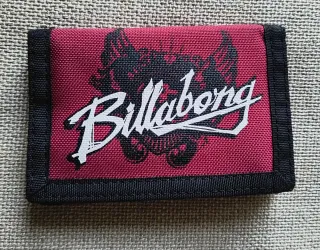 Cartera Billabong granate y negra