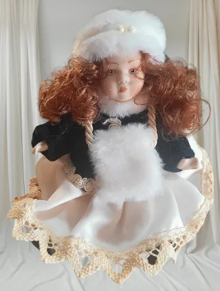 Bambola porcellana biscuit fatta a mano vintage