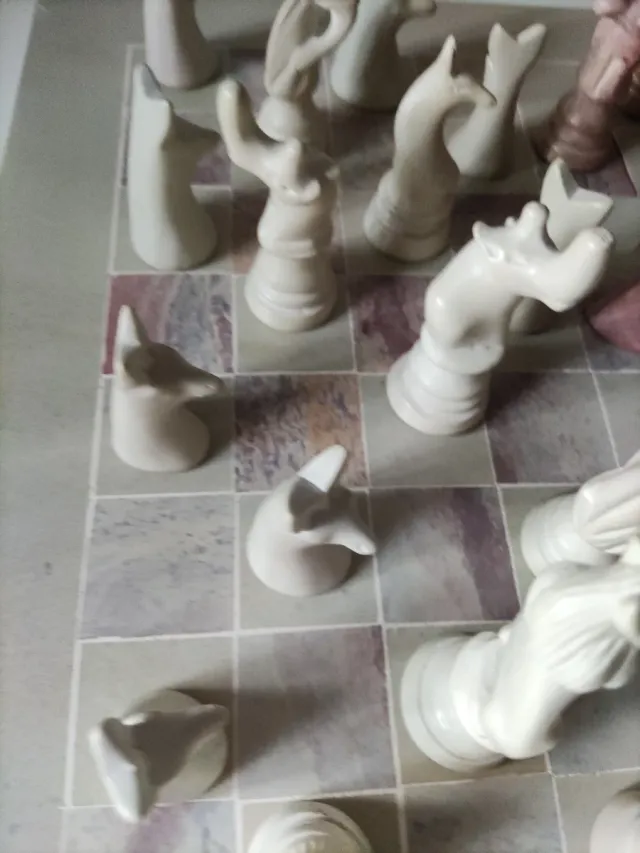 Ajedrez de Kenia - Piezas de mármol