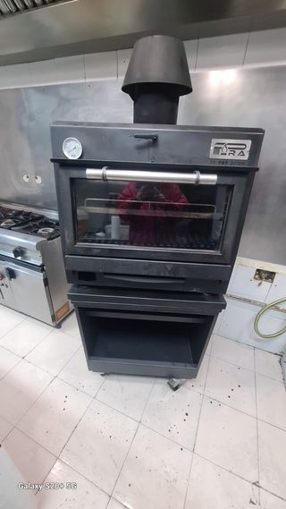 Forno a legna Pira 70 con porta in vetro