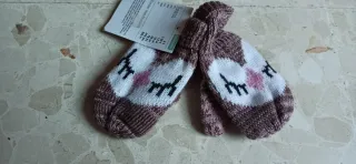 Manoplas infantiles a estrenar