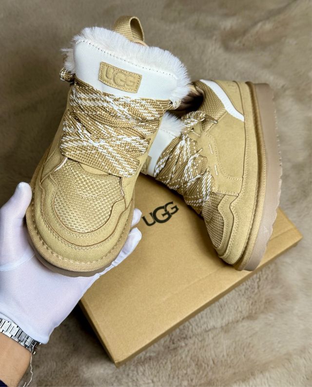 Botas UGG Beige y Blanco