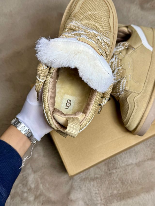 Botas UGG Beige y Blanco