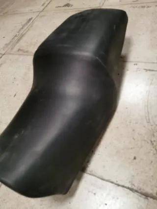 Asiento Ducati SS Faro Cuadrado + Cubre