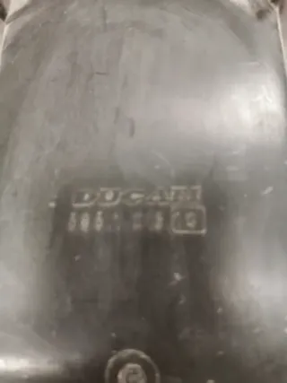 Asiento Ducati SS Faro Cuadrado + Cubre