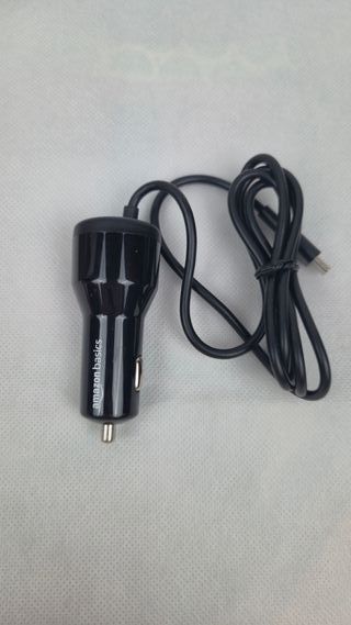 Cargador Coche USB-C y USB-A Amazon Basics