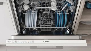 Lavastoviglie Indesit da Incasso per Cucina Completa