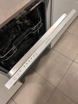 Lavastoviglie Indesit da Incasso per Cucina Completa