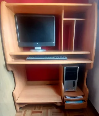 Mesa de ordenador compacto haya .