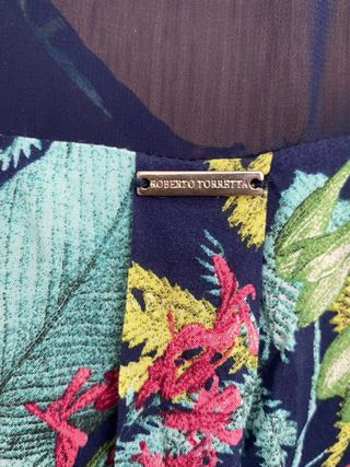 Mono floral azul con cremallera delantera