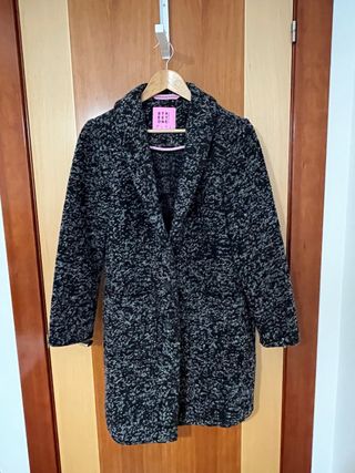 Abrigo Street One T40 Negro/Gris