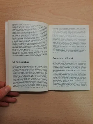 Libro vintage I segreti dei fiori