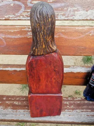 Virgen románica madera tallada