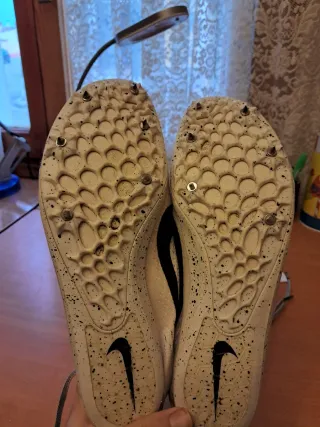 Nike Victory 2 Spikes Talla 42.5