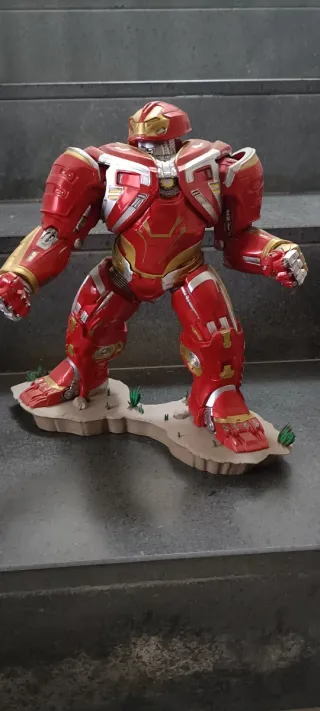 Statua Hulkbuster Marvel