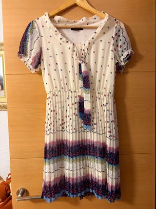 Vestido corto manga corta estampado